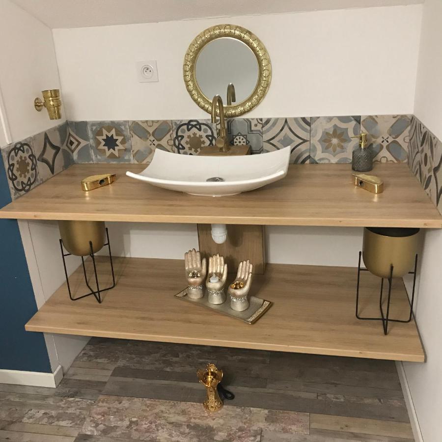 Aux 3 Nuances Suites Privatives & Spa 칼라이스 외부 사진